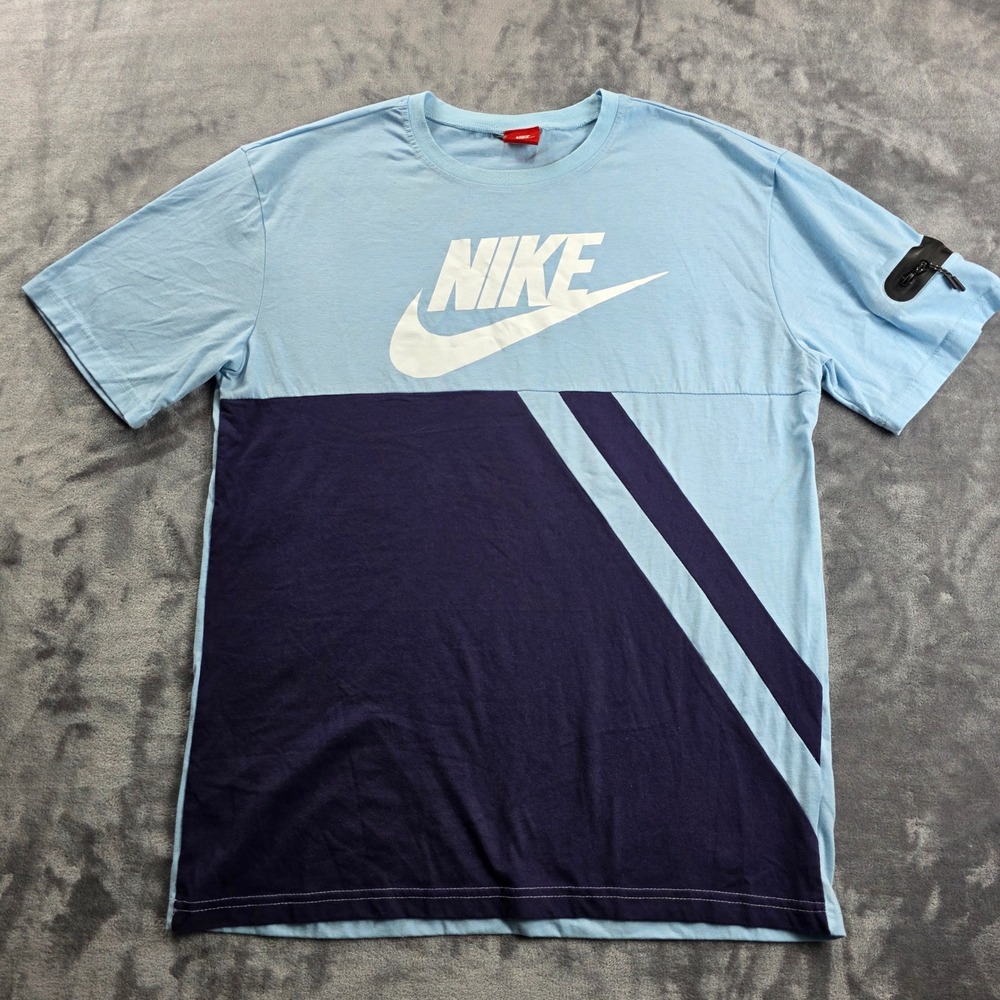 Nike T-Shirt Mens XL Blue Navy Colorblock Swoosh Sleeve Zip Pocket